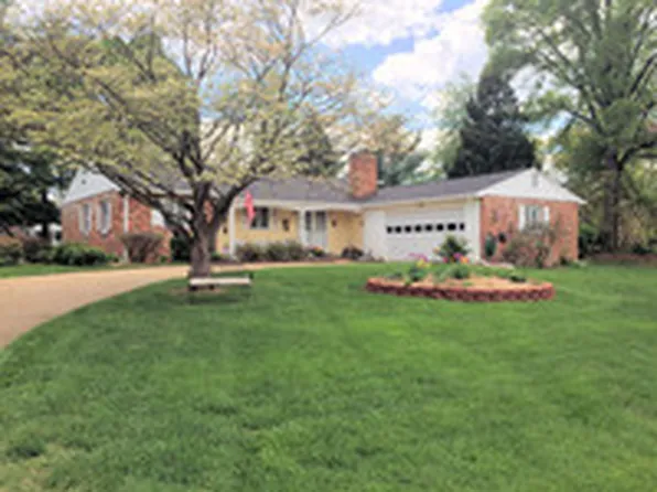 8105 Arcade St, Lorton, VA 22079