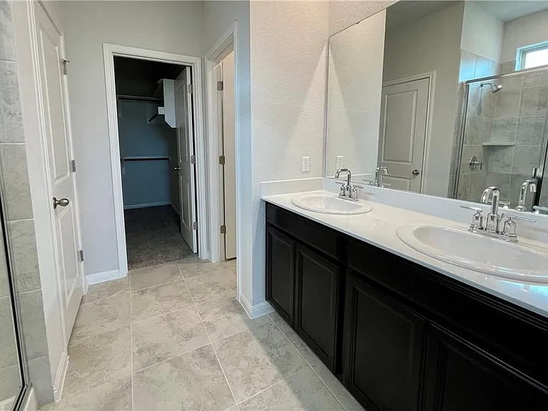 314 Dipprey Ln — Photo 7