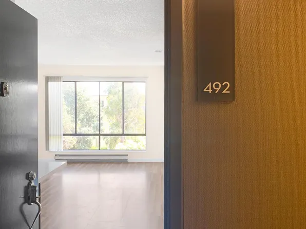 6 Admiral Dr #A492, Emeryville, CA 94608