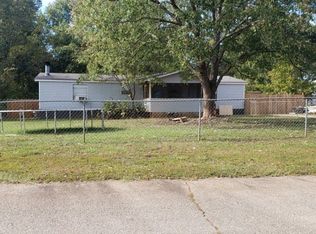 192 Cloud Dr, Locust Grove, GA 30248