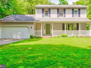 1368 Old Water Oak Point Rd, Pasadena, MD 21122