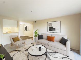 5653 Jacquiline Way APT 33, Livermore, CA 94550