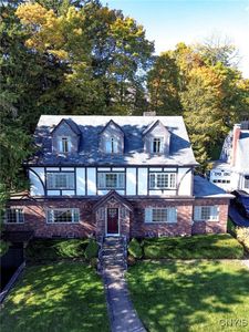 560 Roberts Ave, Syracuse, NY, 13207