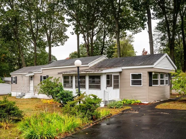 4 South Dewberry Lane, Rochester, NH 03867