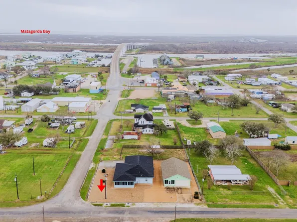 837 Wightman St, Matagorda, TX 77457