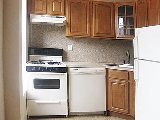 Rented by Awaye Realty Management LLC | media 20