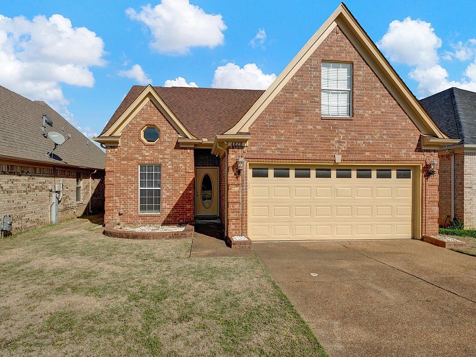 1st image of 4828 Pine Forest Dr