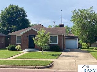 405 Main St E, Sleepy Eye, MN 56085