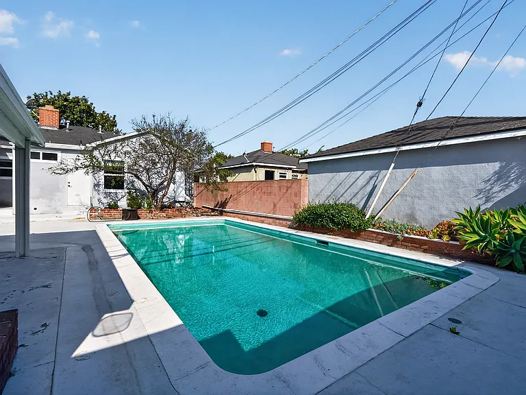 7742 Dunbarton Ave — Photo 24
