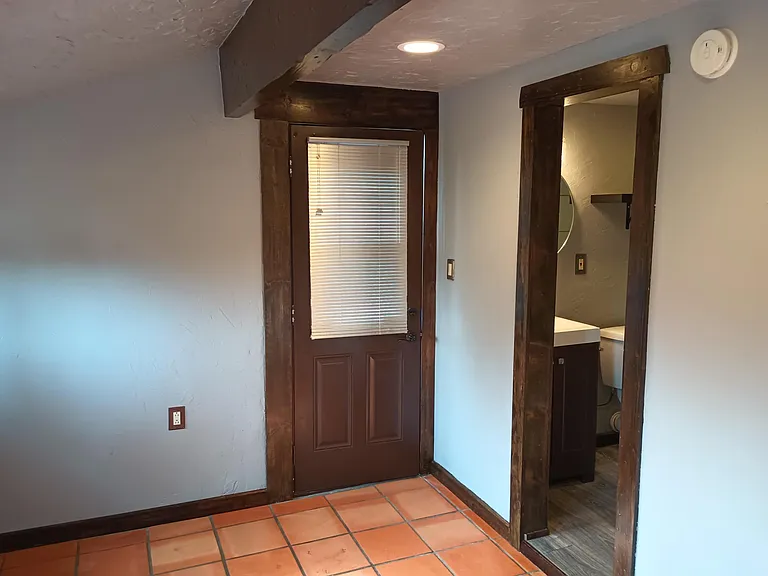 4646 Fort Davis St #B — Photo 5