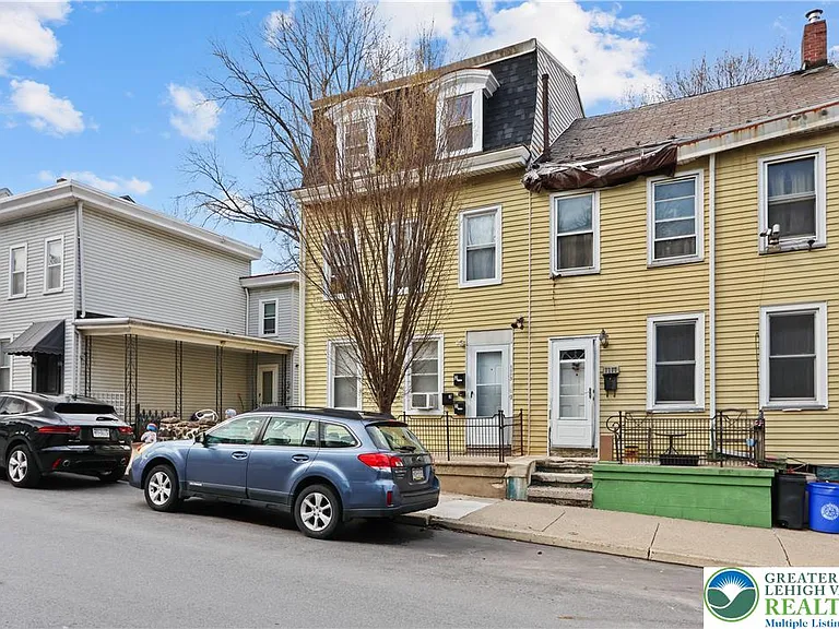 1113 Ferry St #3 — Photo 13