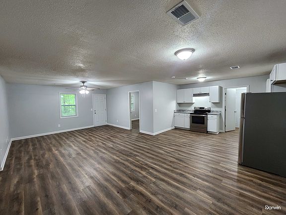 5th image of 723 W Creek Cir