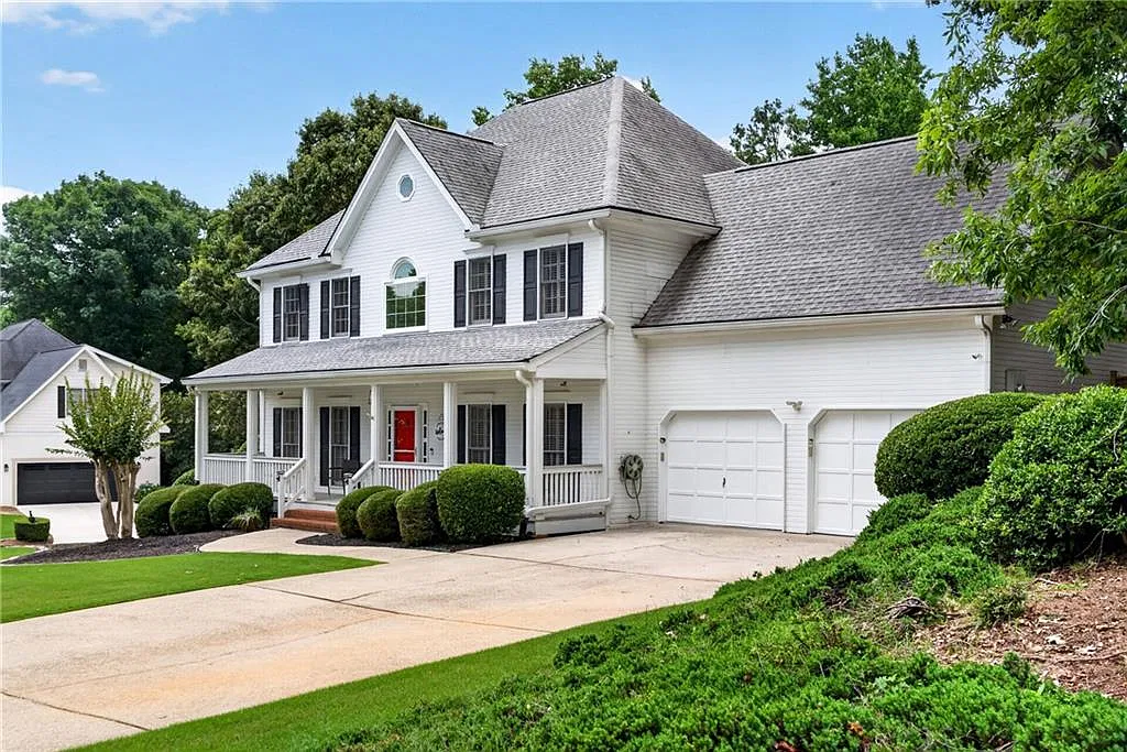 6 bed, 3.5 bath, 5262 sqft, $3,800 — Photo 3