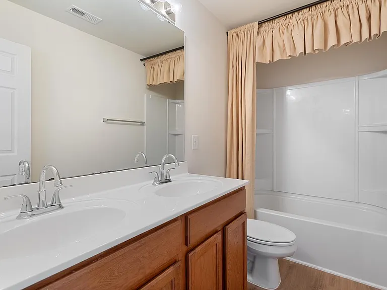 4332 Burchard Dr — Photo 22