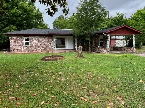 211 Kennedy St, Vian, OK 74962