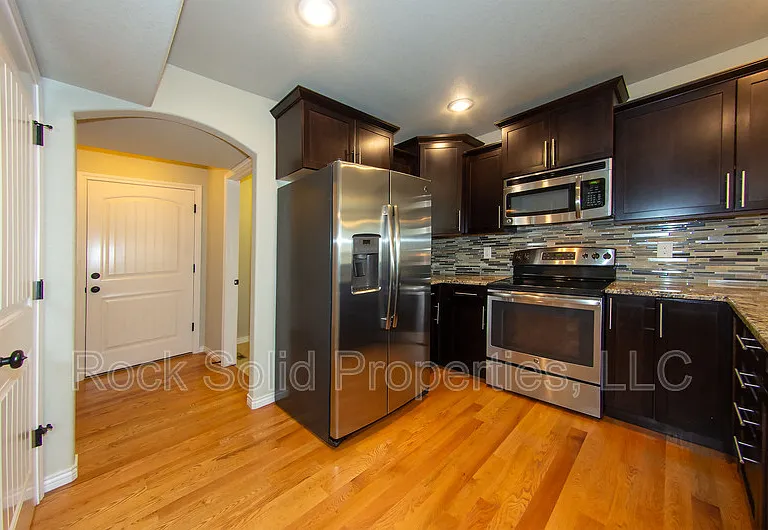 1031 Old Town Ln #1 — Photo 17