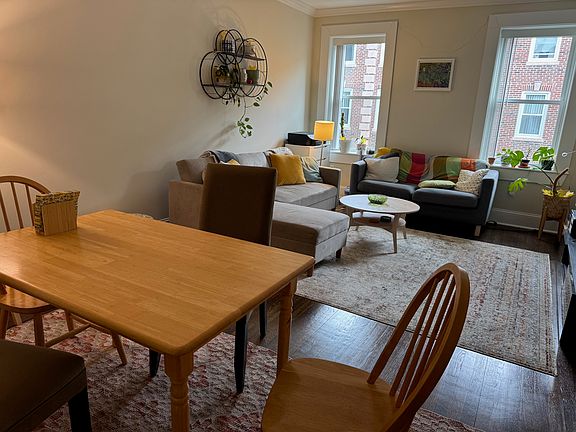 3rd image of 12 Short St APT 5