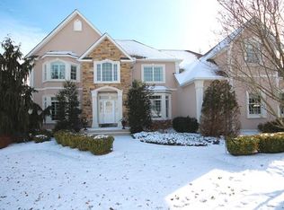 20 Lambros Dr, Monroe, NY 10950