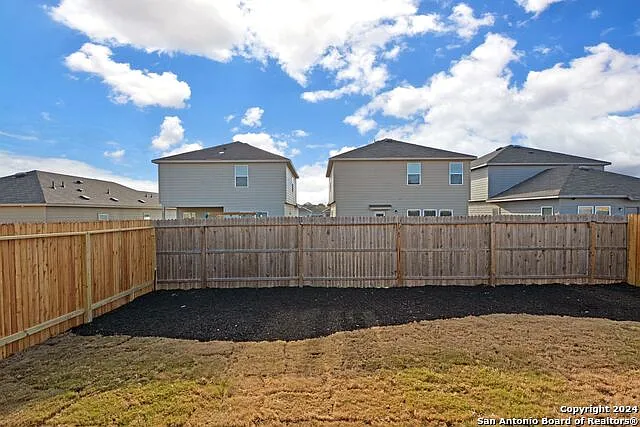 1136 Whitneyway Ln — Photo 25