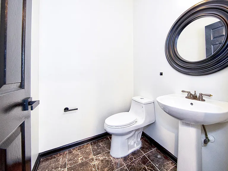 130 Spencer Cir — Photo 13