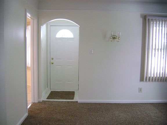 2nd image of 514 N Altadena Ave