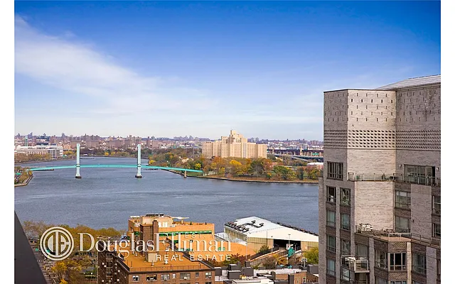 Rented by Douglas Elliman | media 16