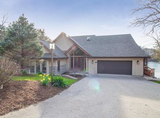 7820 E North Shore Dr, Hartsburg, MO 65039