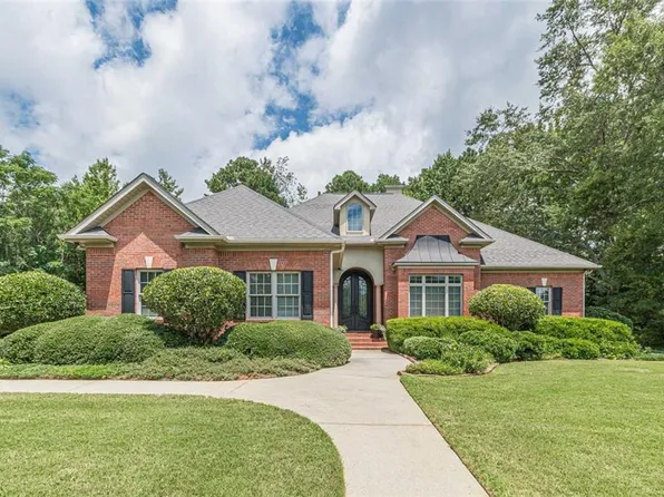 44 Wellington Dr, Griffin, GA 30224