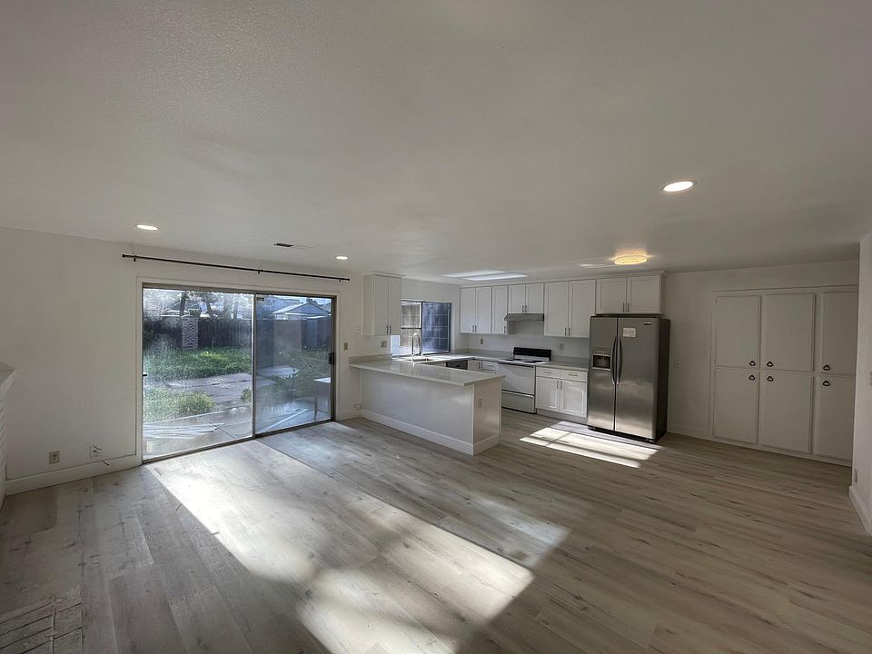1st image of 1824 Wintersong Ct