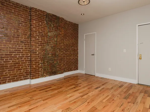 765 Macdonough Street image 1 of 11