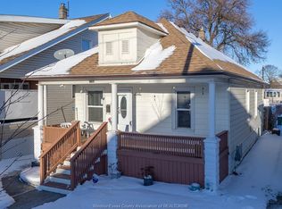 1166 Pierre Ave, Windsor, ON N9A 2L4