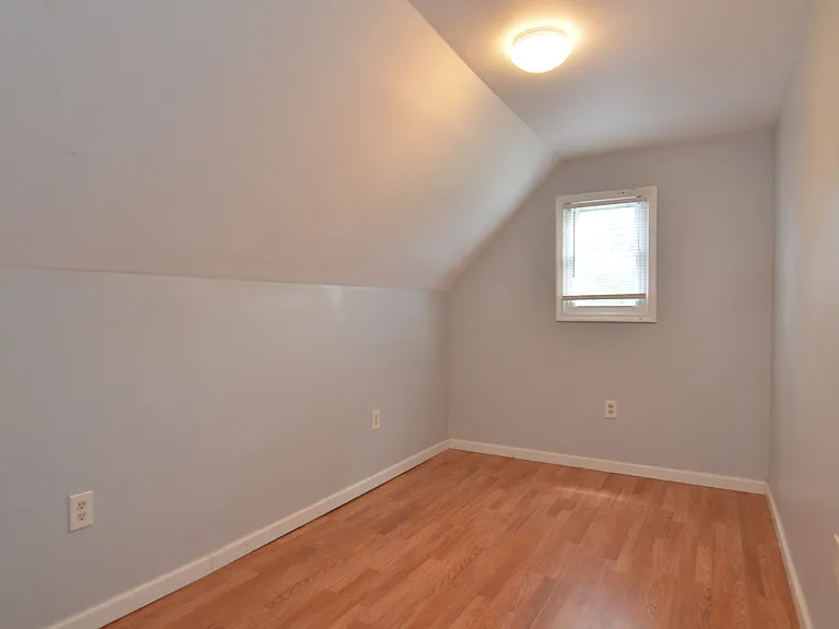 641 Alder St #3 — Photo 8