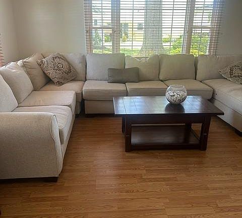 5th image of 487 Somerset Ln Unit B