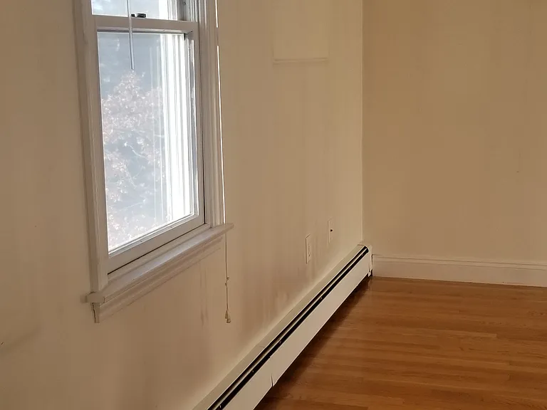 14 Forest Ave #2 — Photo 6