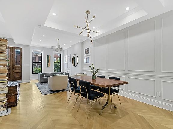 5th image of 241 Lexington Ave #2