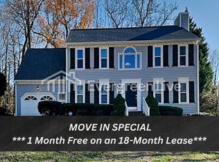 7 Downing Ridge Ct, Greensboro, NC 27407
