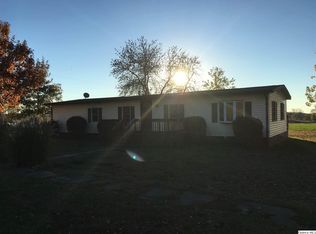 409 S Chestnut St, Versailles, IL 62378