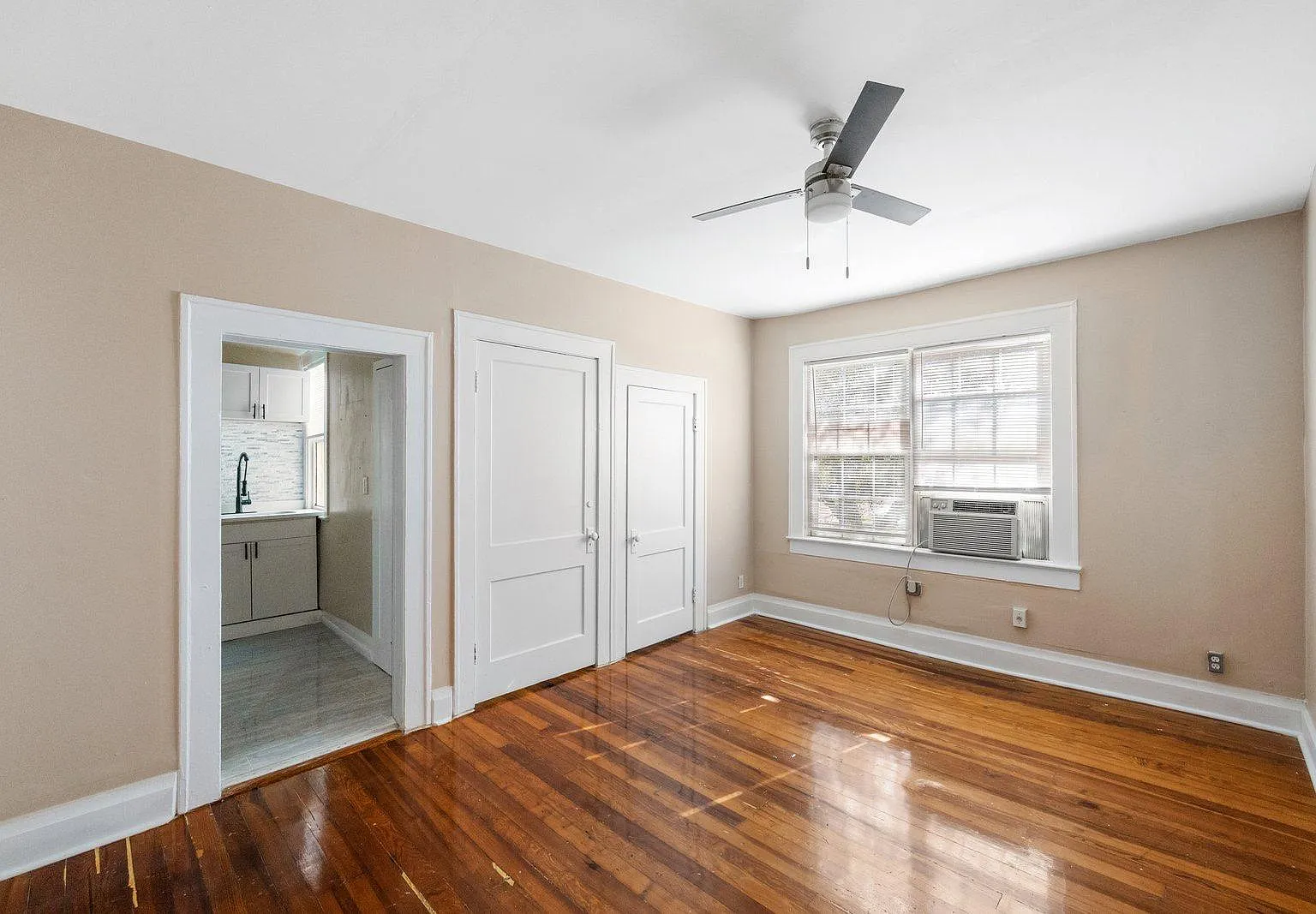 304 N Westland Ave — Photo 1