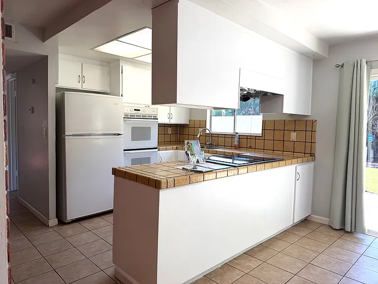 1565 Sonoma Dr — Photo 7