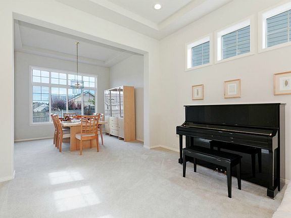 3rd image of 23026 SE 27th Way