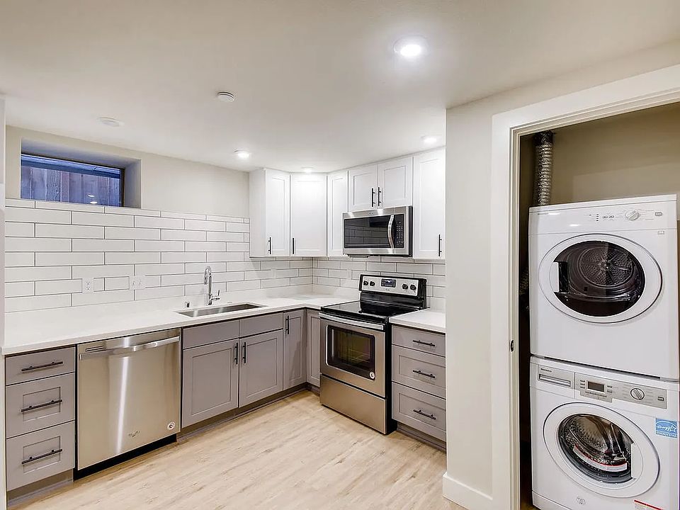 In-unit laundry