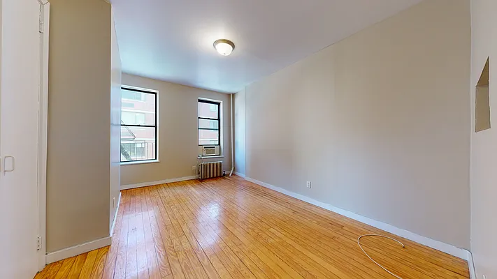 Rented by Bond New York | media 1