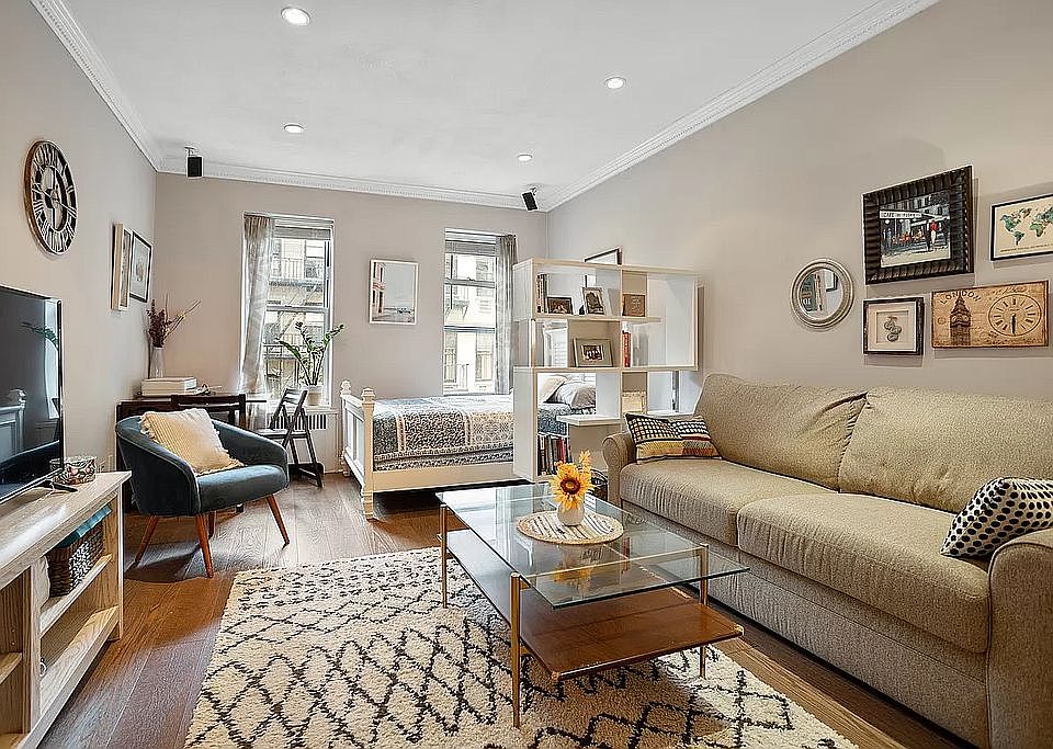 1st image of 343 E 51st St APT 3B