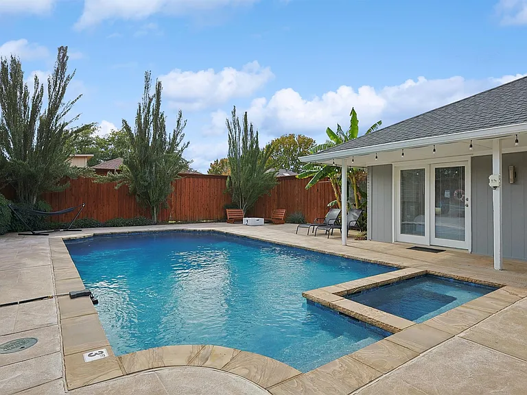 812 Green Brook Dr — Photo 50