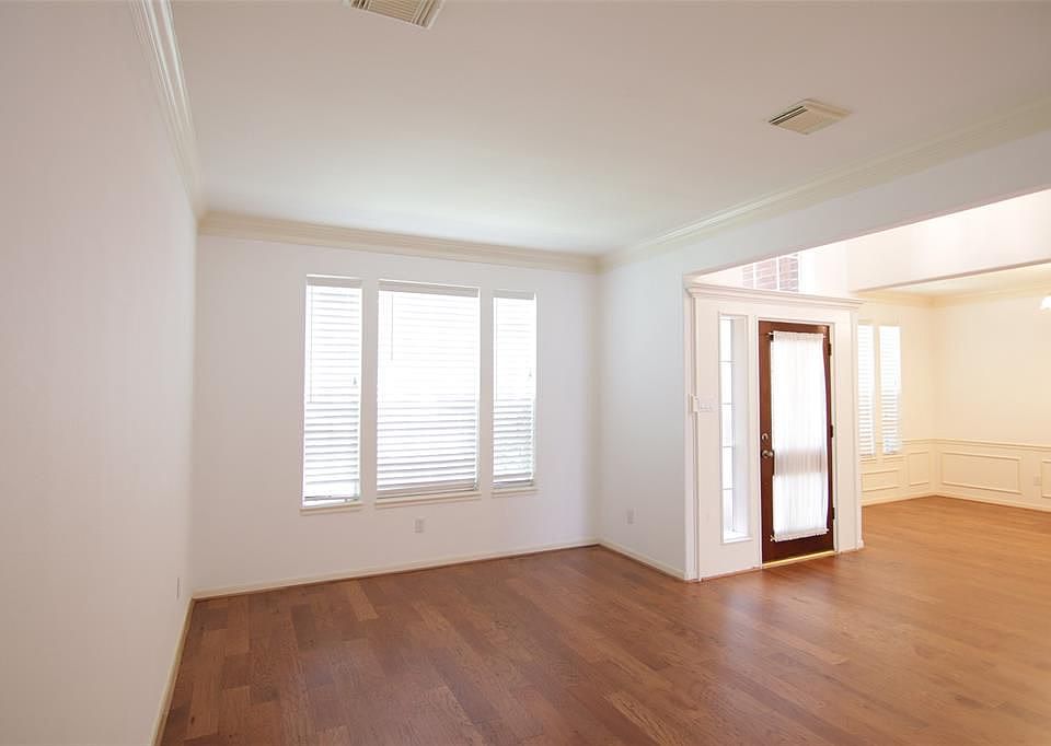 1st image of 17415 Marigold Dr
