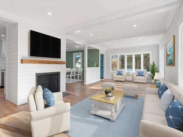 76 Speen St, Natick, MA 01760