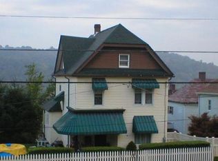 9 McKee Ave, Monessen, PA 15062