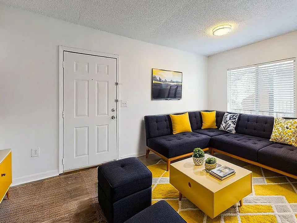 Uptown Palms Apartments