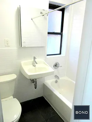 Rented by Bond New York | media 4