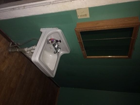 4th image of 222 Ohio Ave